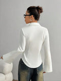 Women's Slim-Fit Button-Down Long-Sleeved Casual Shirt, Suitable for Daily Commuti